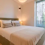 Jardim Da Gloria - T3 De Luxe Dans Prive - Luxury 3-bedroom In Private Apartment