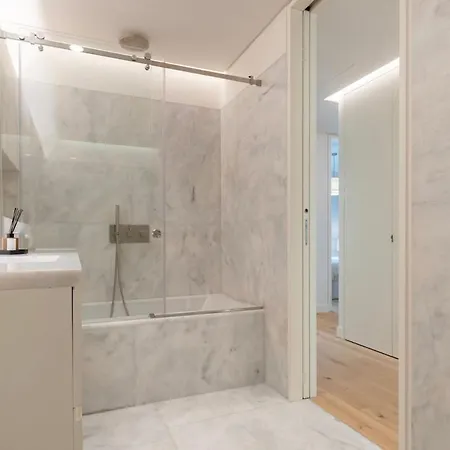 Jardim Da Gloria - T3 De Luxe Dans Prive - Luxury 3-bedroom In Private Lisbon